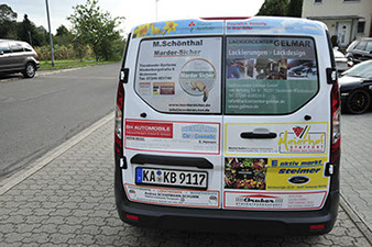 Soziales Fahrzeug Heck